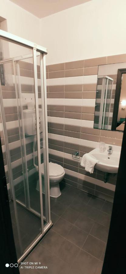 Hotel Orlov רימיני מראה חיצוני תמונה